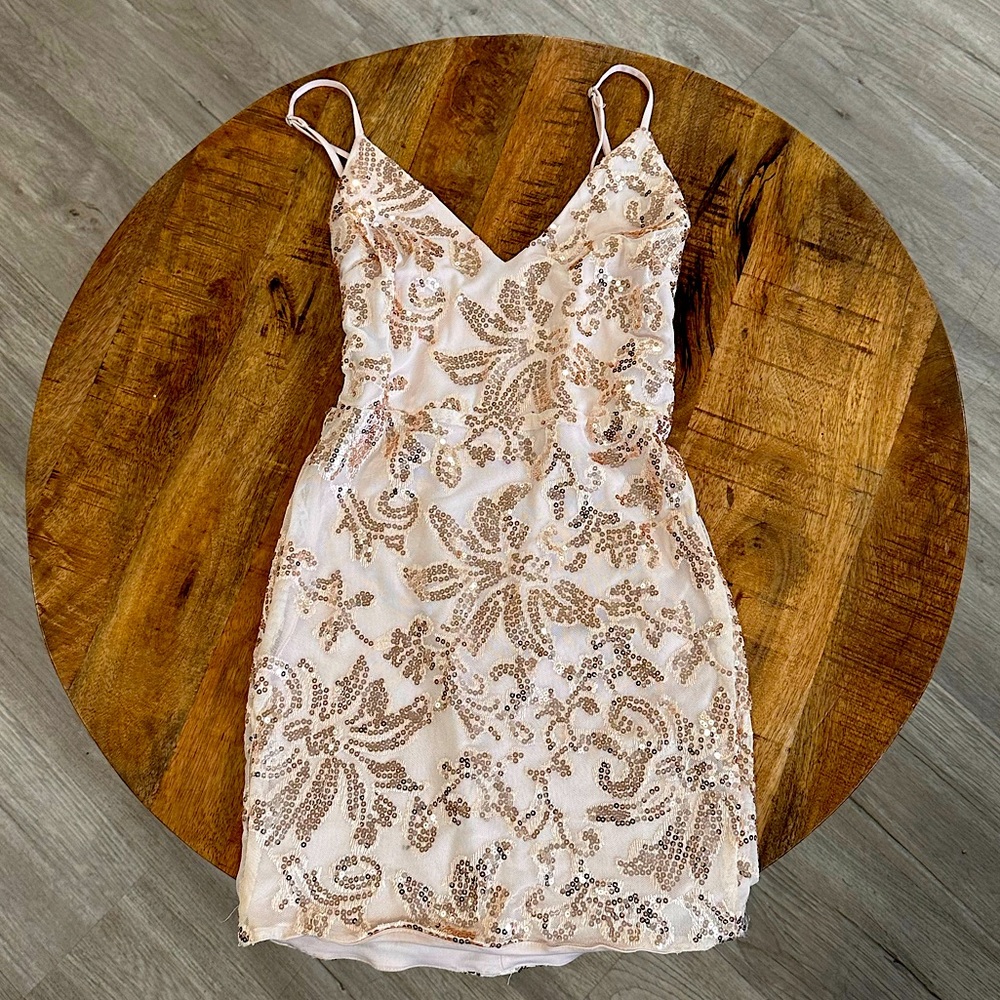 Windsor Rose Gold Sequins Short Cocktail Dress